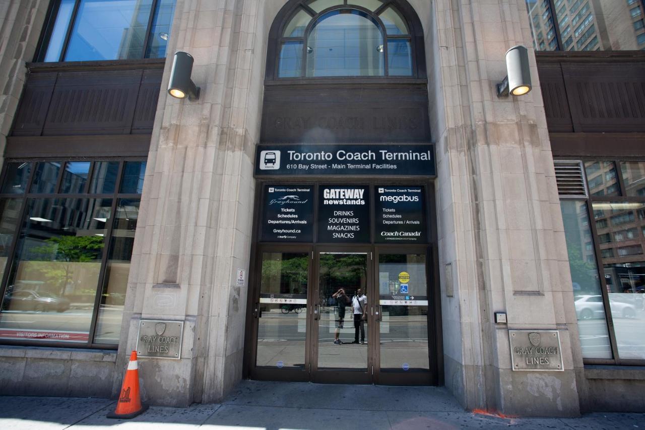 Glen Grove - Conservatory Tower Toronto Exterior photo